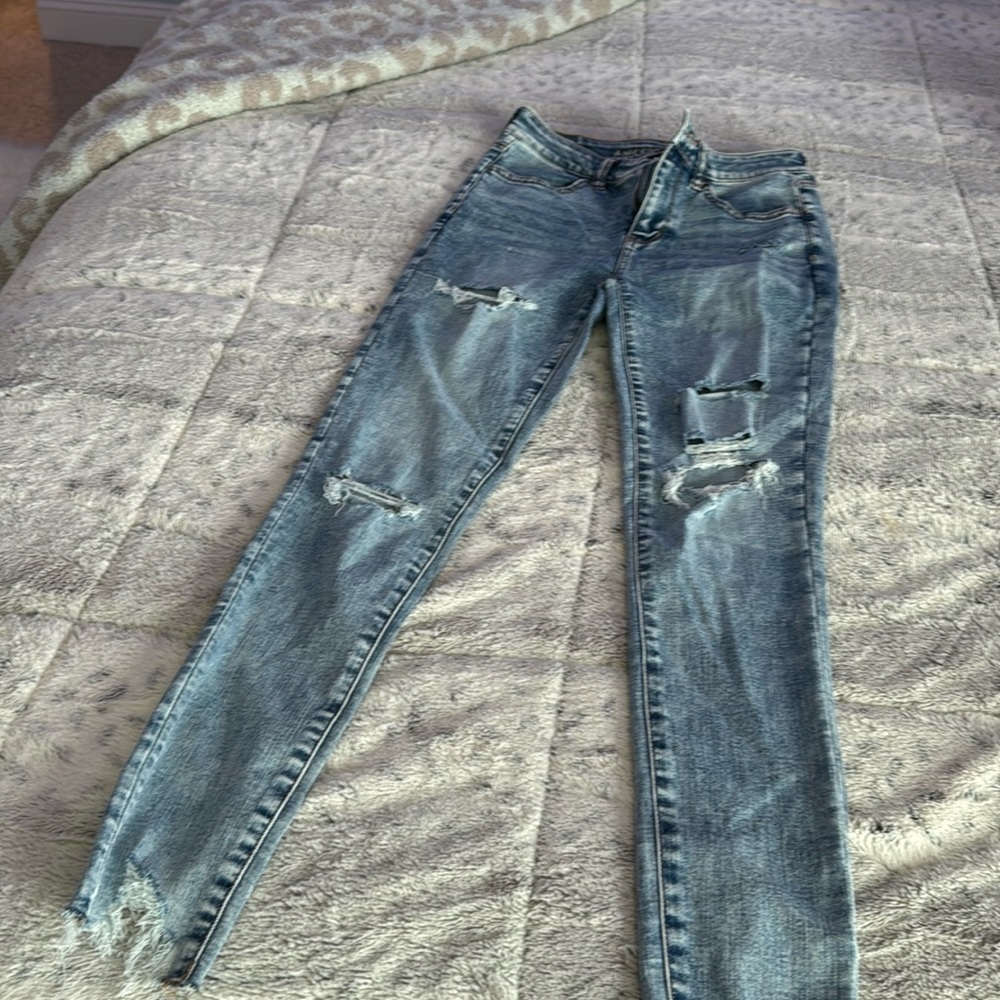 American Eagle skinny jeans